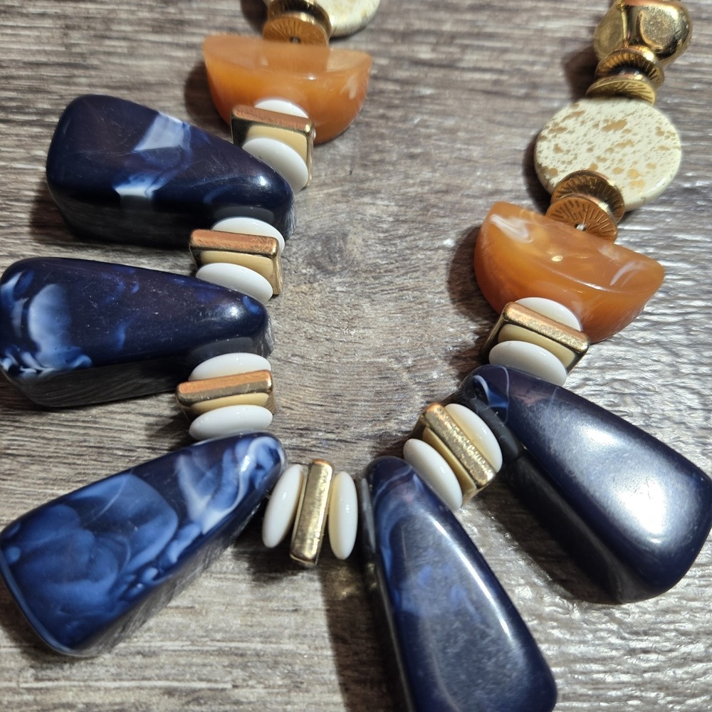C 1946 Chunky Bead Stone Statement Necklace Costume Jewelry Lobster Claw Clasp - Picture 3 of 13